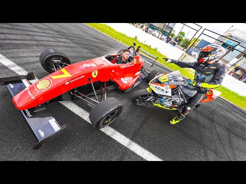 O RACHA EPICO ENTRE MINHA FORMULA 1 VS MOTO DE CORRIDA