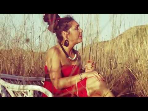 download lagu mp3 mp4 Esparatrapo, download lagu Esparatrapo gratis, unduh video klip Esparatrapo