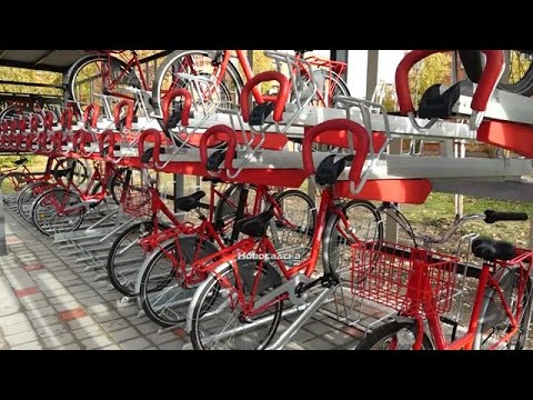 Новосађани добили први спратни паркинг за бицикле, садржи 60 паркинг места (Новосадска телевизија, 26. 11. 2024.)