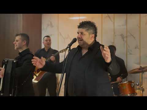 Grupa Saraj- Vo crno vino uteha nema