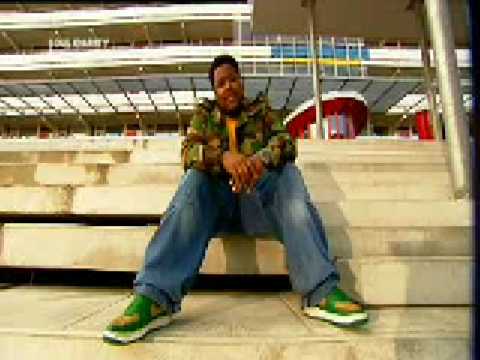 Junior Ziggi ft Rootsriders & Caprice   one Love