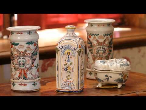 Дворец Петергоф представляет / Le palais de Marly, chateau de Peterhof