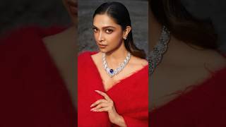 Download lagu But Deepika & Priyanka can slay even in a Potato Sack #deepikapadukone #priyankachopra #cartier mp3