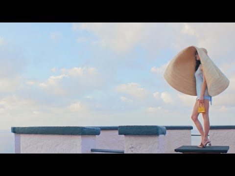 LA BOMBA | JACQUEMUS