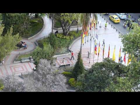12:37. 8/12/15. Catedral Inmaculada Concepcion. Cuenca. Ecuador
