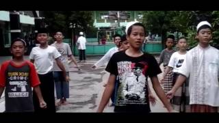 Download lagu KUDU NONTON !!!! Cinta terlarang ala Santri mp3 Download lagu KUDU NONTON !!!! Cinta terlarang ala Santri mp3