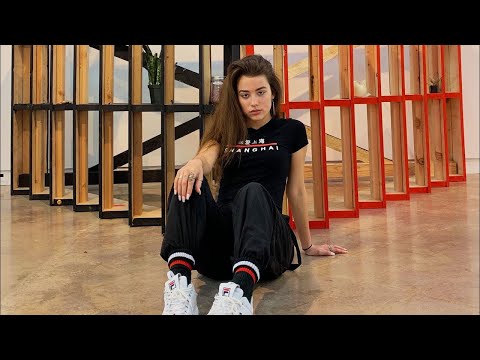 Alaina Castillo - Fake Love (Original)