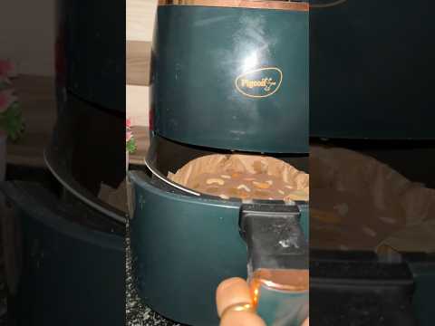 Cake without egg #bollywood #ytshorts #cake #cakewithouteggs #cakerecipe #cakewithoutmaida