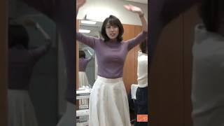 安原良美アナ#紫ニット#くるりと一回転