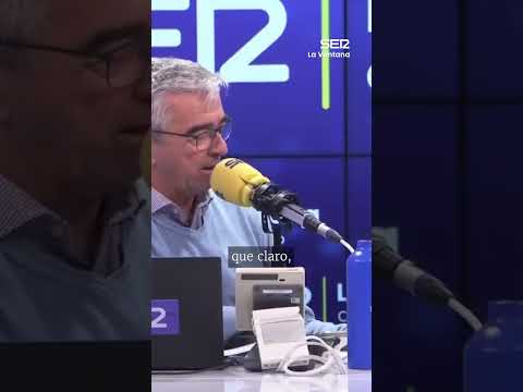 La española Karla Sofía Gascón y Jacques Audiard antes de la premiación en #Cannes