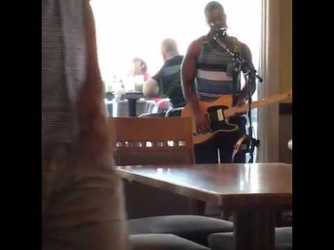 "I Belong To You" by Lenny Kravitz live looping Cover by D-Lo