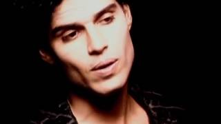 Globos del cielo Videoclip Oficial   Pedro Suárez Vértiz