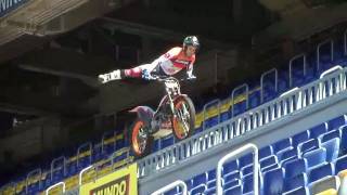 Download lagu Repsol: The most spectacular training for Toni Bou at the Camp Nou mp3