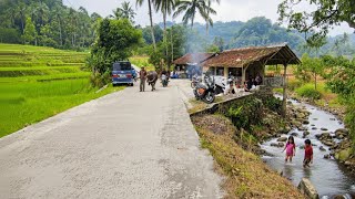 Download lagu Really delicious ‼️Drinking coffee at a riverside stall,the water is clean, the view is beautifulh mp3