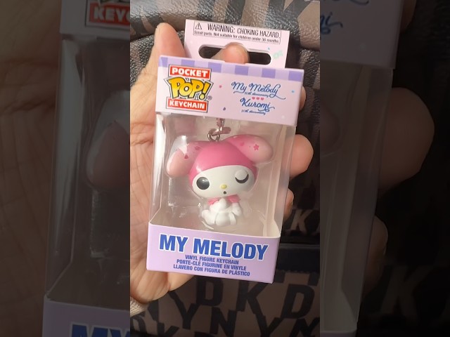 Vídeo relacionado con Funko Pop! Keychain: Hello Kitty - Hello Kitty KPOP! - Minifigura de Vinilo Coleccionable Llavero Original - Relleno de Calcetines - Idea de Regalo - Mercancia Oficial - Anime Fans - Minifigura