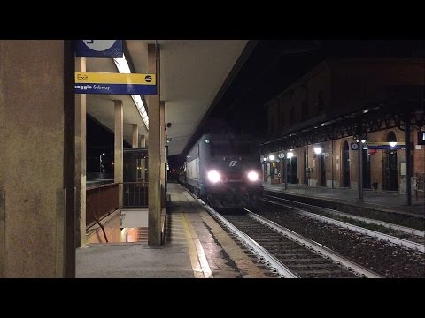 E405.014 sul MRS Fossacesia T\S - Torino Orbassano F.A., in transito a Fano.