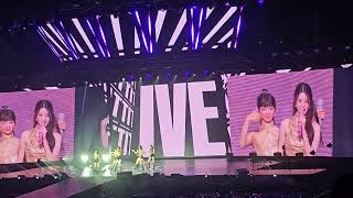 Download lagu ATTITUDE - IVE  World Tour in Singapore | 4K (23/33) mp3
