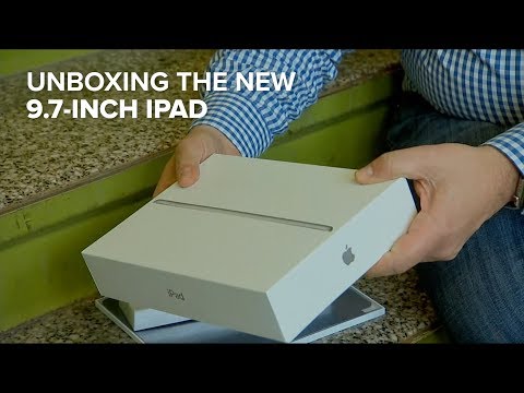 Unboxing the new 9.7-inch iPad