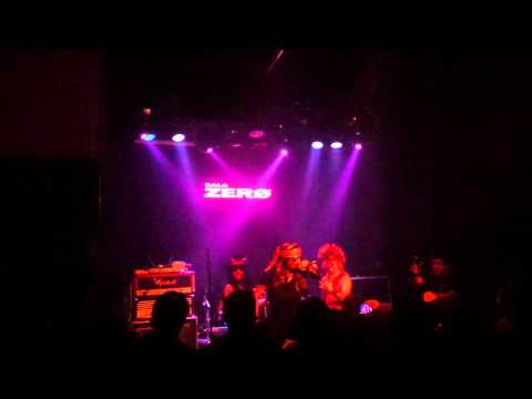 Gigatron - Banderas de Roña