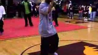 Lil Wil &#39;Bust it Open&#39; Live