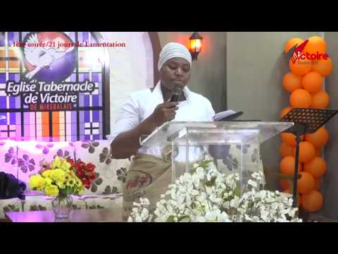 Humblement prosterner Seigneur. Sr Uguentz Elisse Adoration 1ere soiree de lamentation.