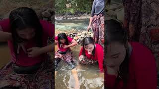Download lagu Wow...neng Itoh is hunting for fish in the river #villagegirl #villagewidow #Sundanesevillage #fy... mp3 Download lagu Wow...neng Itoh is hunting for fish in the river #villagegirl #villagewidow #Sundanesevillage #fy... mp3