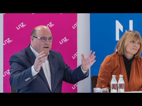 Eröffnung der Ballsporthalle Kleinmünchen