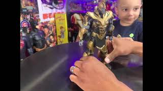 Thanos Collector Edition Action Figure – Marvel Select by Diamond – 9'' – Marvel's Avengers: Endgame