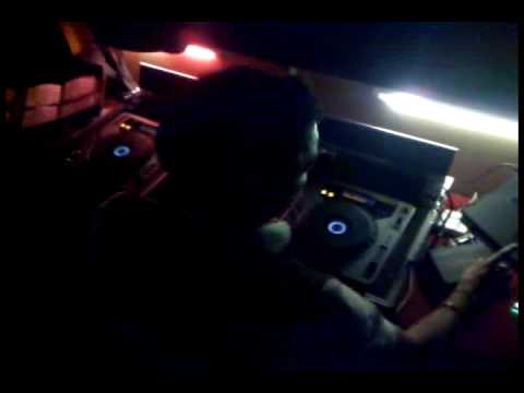 Samuele Sartini @ F2 Party 15 08 09 www radioeffedue com