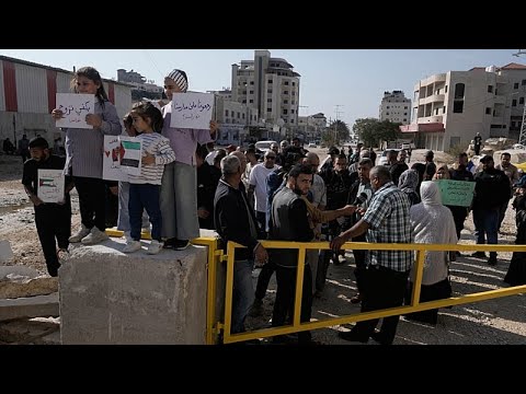 Video Thumbnail: Human Rights Watch: Israel "begeht Kriegsverbrechen"