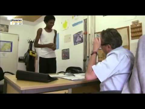 Asyl in Deutschland   Reporteam Undercover im Asylantenheim Doku über Asylanten Teil 1