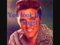 Elvis Presley - The devil in disguise ( Lyrics) 