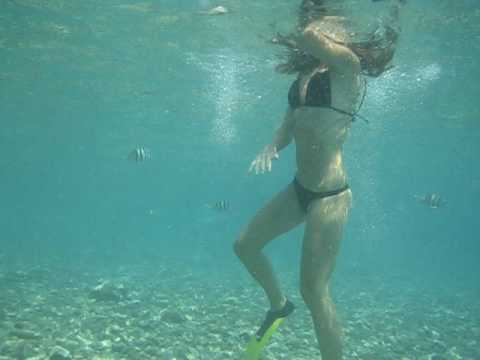 Girls Snorkling in Eilat by Eilat Divers