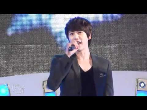 YouTube   Kyuhyun FANCAM 101217 Miss You   SM THE BALLAD Super Junior Kyuhyun @ M Wave