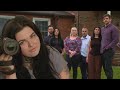 Dozens Of Newlyweds Battling Photographer Over Missing Wedding Photos