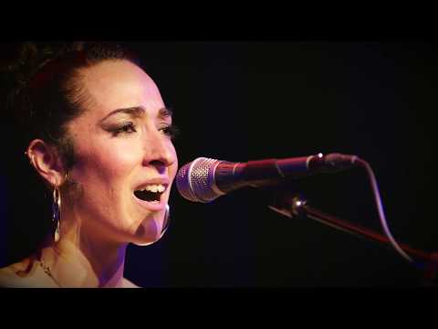 Azuleo live in Berlin - "Como la gota en la piedra" (Martinete)