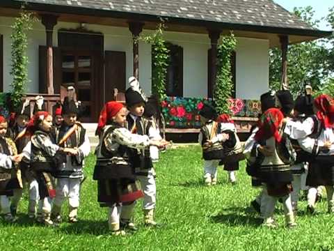 Dansuri populare - GPN Partestii de Jos - Suceava