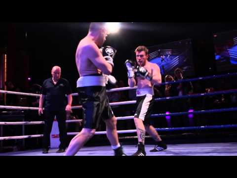 Stan  Hutton vs Johnny Tipple