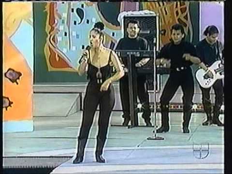 SELENA,1992,"enamorada de ti".