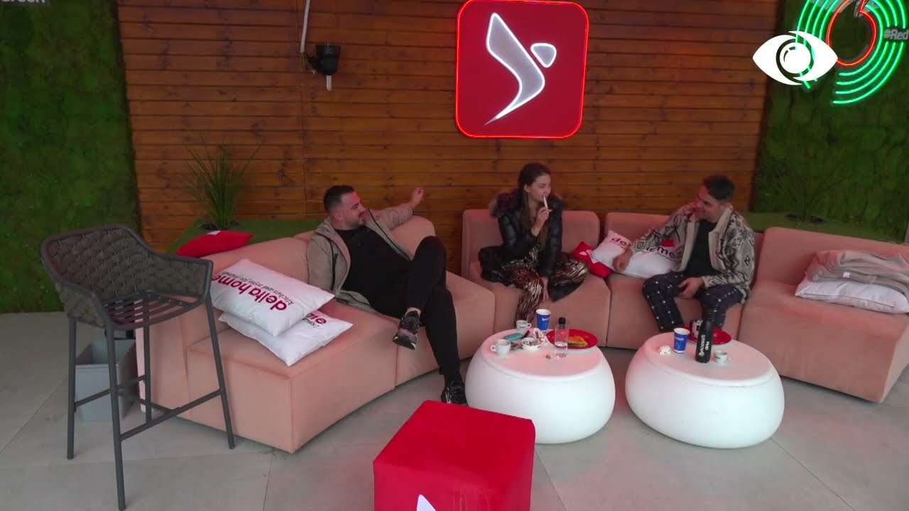 Ronaldo e pyet pse s'është në kuzhinë, Genti: Sa të ndërrohet drejtori i hotelit