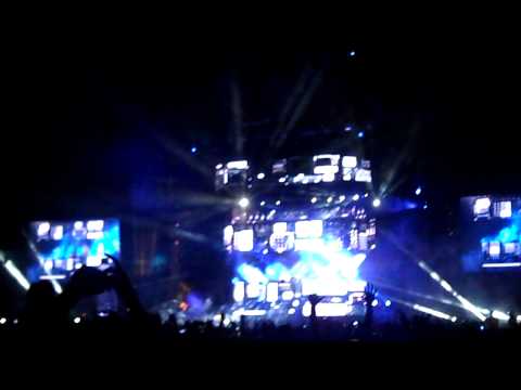 Swedish House Mafia - "Atom" / "Antidote" at Coachella 2012 Weekend 2