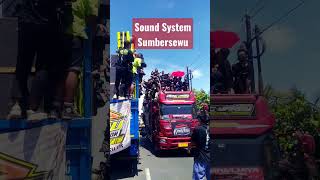 Download lagu WINDU Audio Bertemu Sriwijaya Audio di tengah Jalan//Festival Soundsytem SumberSewu 2023#shorts mp3