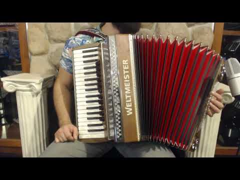 5867 - Certified Pre-Owned Walnut Weltmeister Monte 37 Helikon Piano Accordion LMMM 37 96 $3999