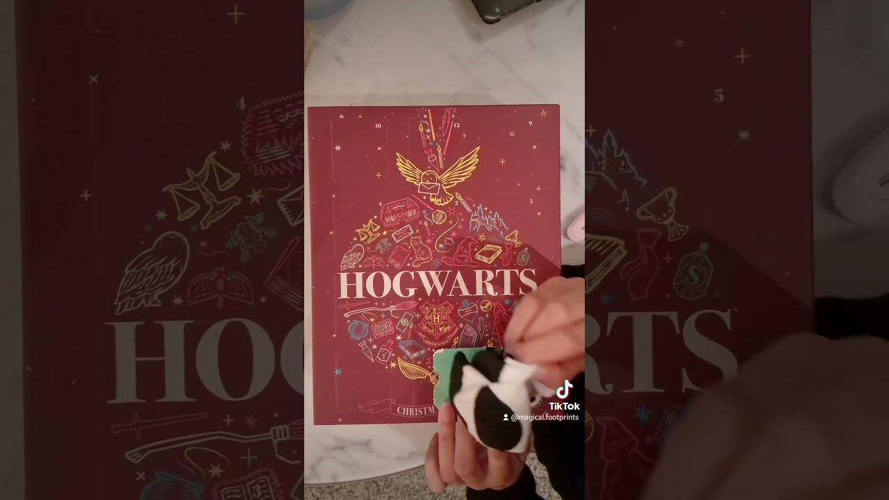 DAY 1 HARRY POTTER SOCKS ADVENT CALENDAR 🧦⚡️🎄 #shorts