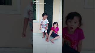 Download lagu TIKTOK KENTUT LUCU SHABIA MEGARANTO | TIKTOK VIRAL mp3