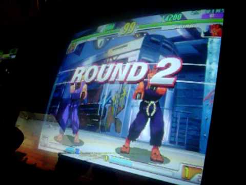 FFA FAMILY FUN ARCADE STREET FIGHTER III 3rd STRIKE CASUAL MATCHES ON 12-05-09.MOV