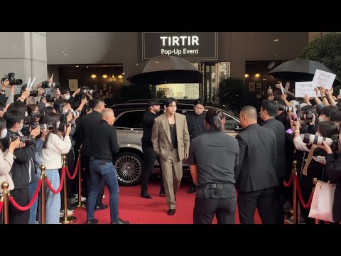 Video of Taehyung’s LA TIRTIR Arrival EXPOSED — Fans Are Going Crazy Over This