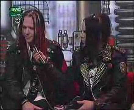Murderdolls - Joey telling Wednesday to say 'hi' (Clip)