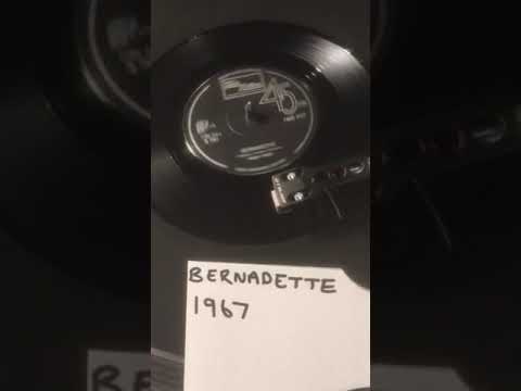 The Four Tops - Bernadette from 1967 ( Vinyl 45 ) .