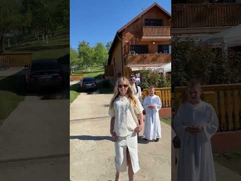 Jel želite full video sa Prve Pričesti?😀 #sauruslico